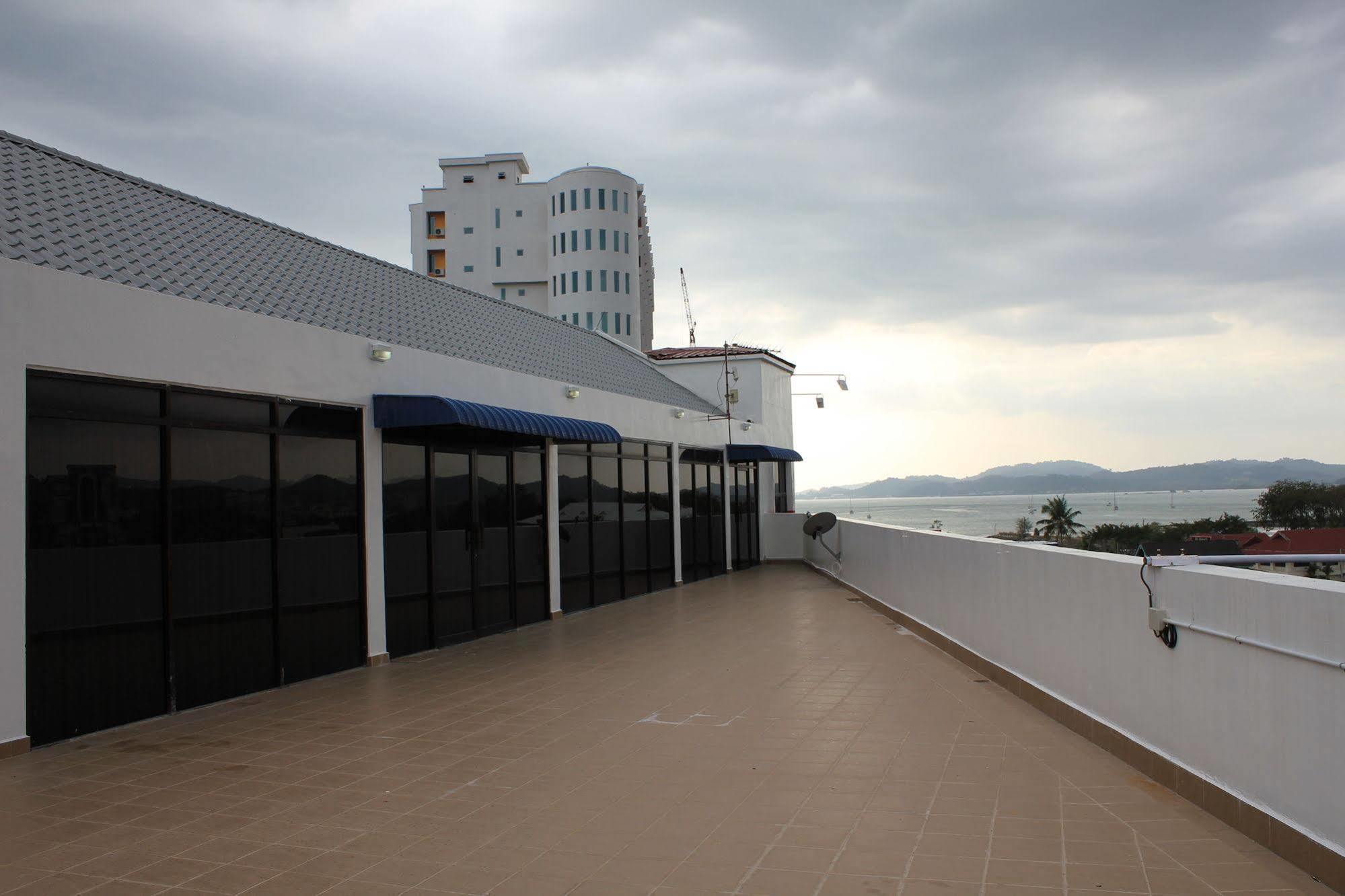 Langkawi Baron Hotel Kuah Ngoại thất bức ảnh