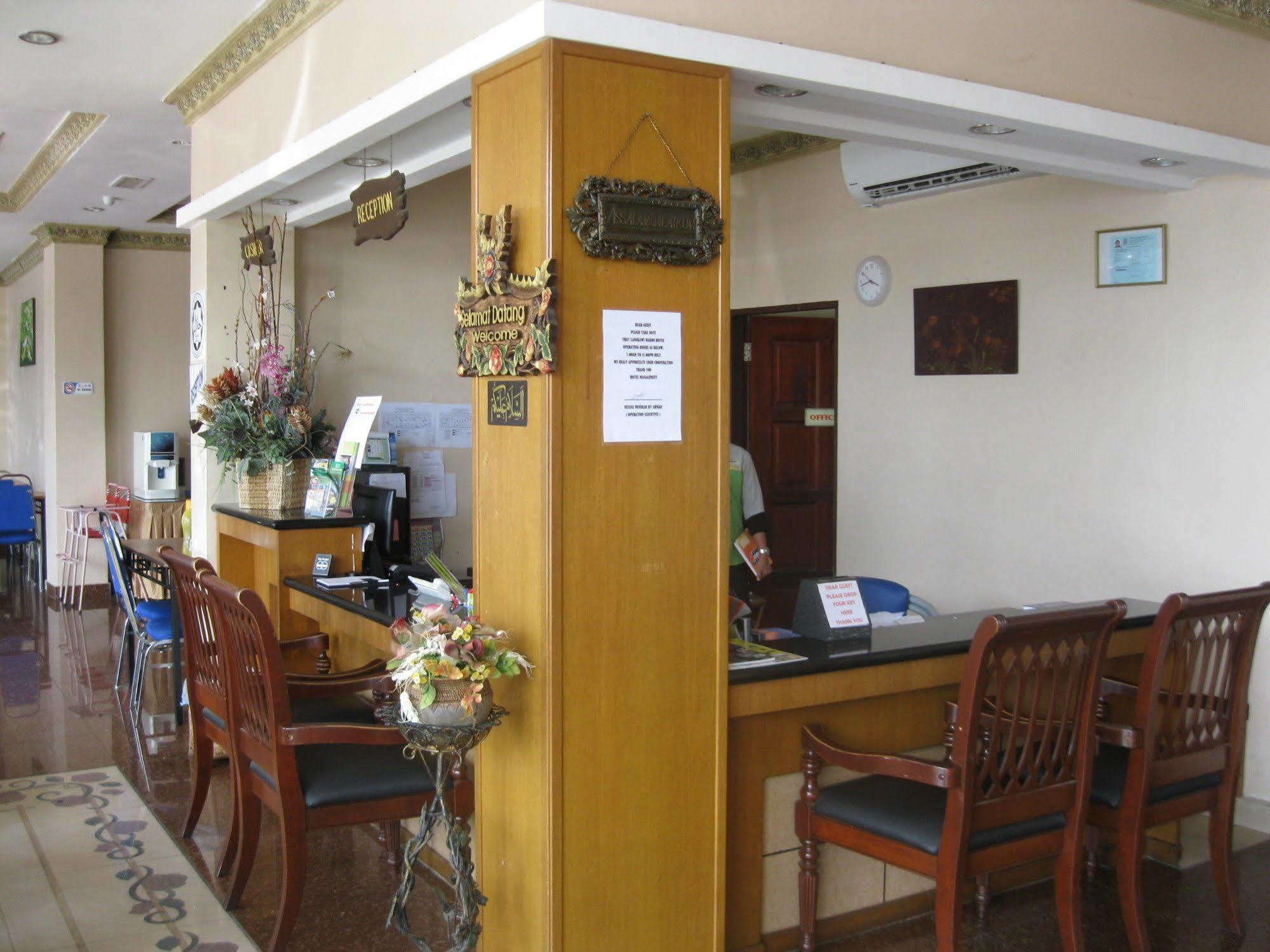 Langkawi Baron Hotel Kuah Ngoại thất bức ảnh
